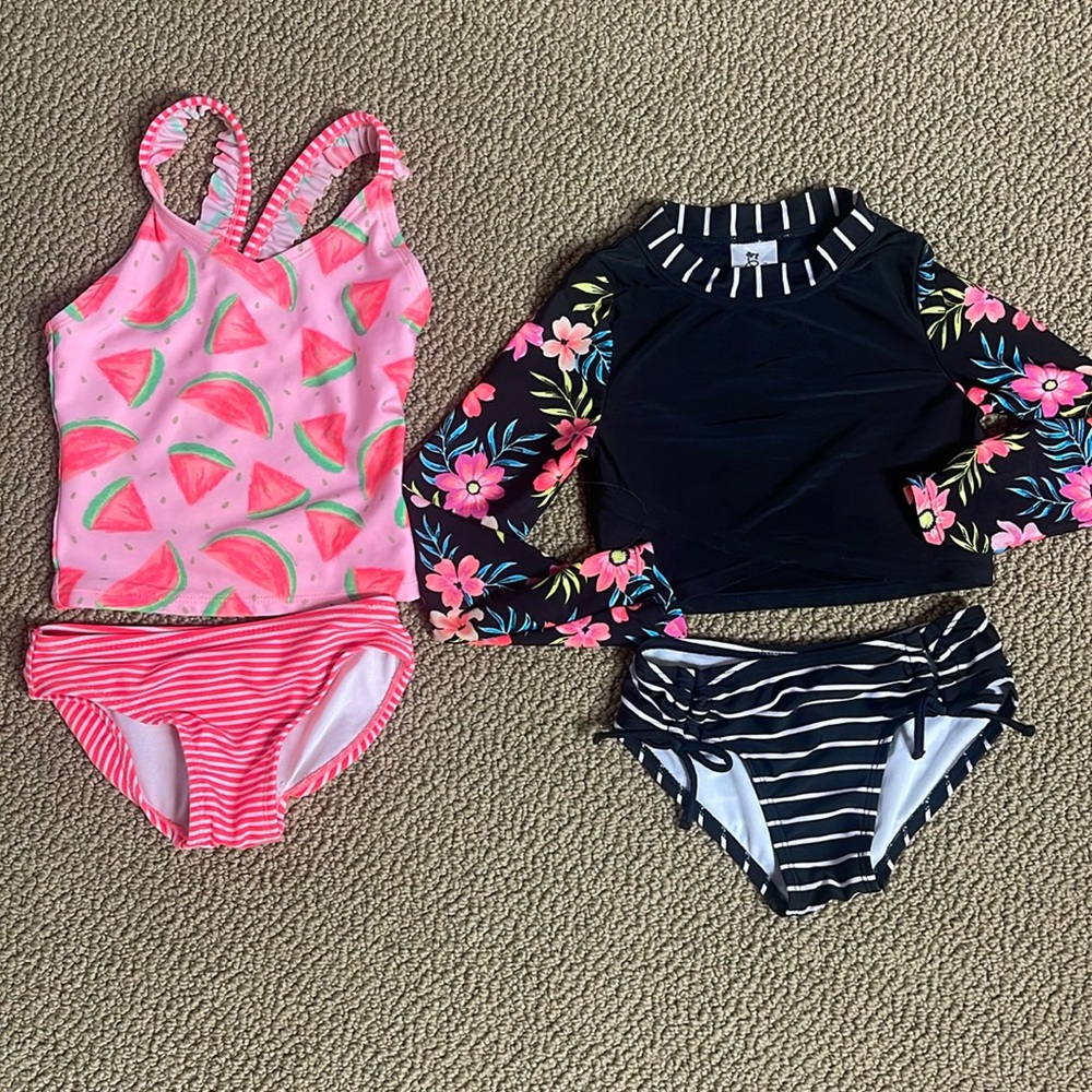 Cat & Jack bundle 2 swimsuits. Size XS(4/5) Great Condition!